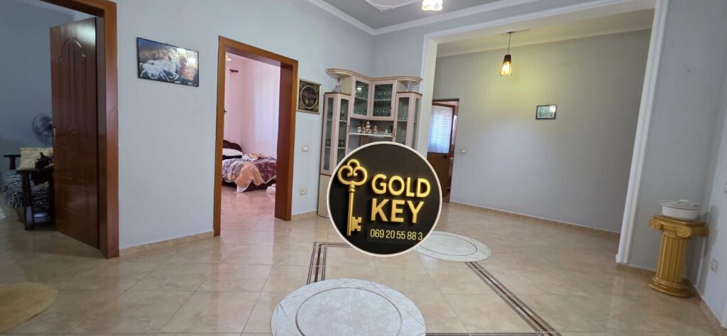 🏢✨ VILLA SU DUE PIANI IN VENDITA NELL'AREA DI SHIJAK ✨🏢