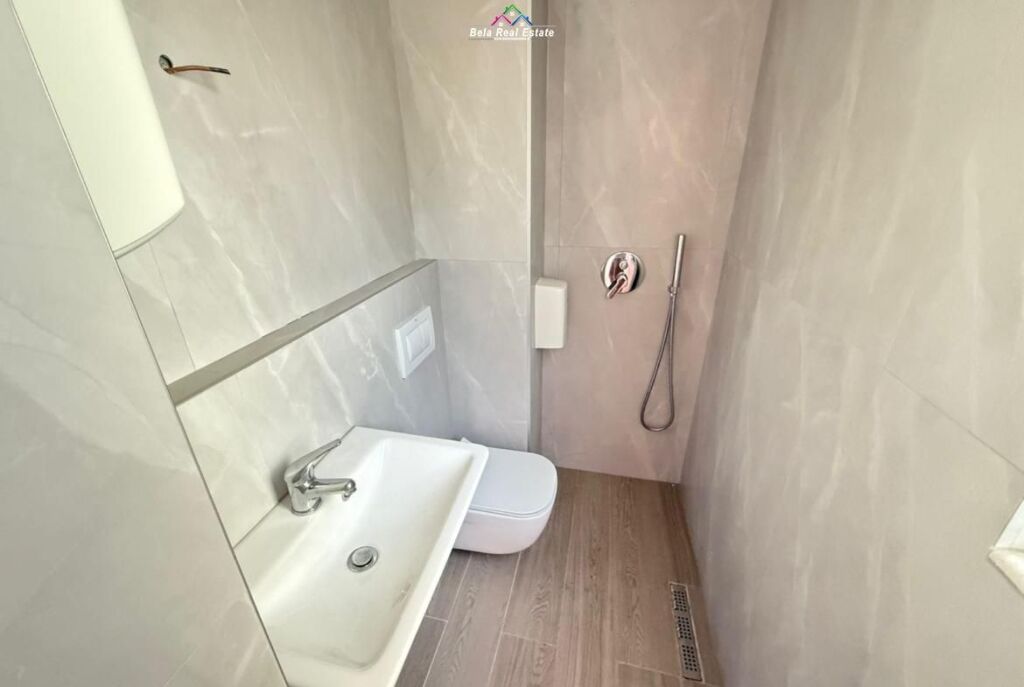Office For Rent at Willson Square (ID BZ2937) Tirana