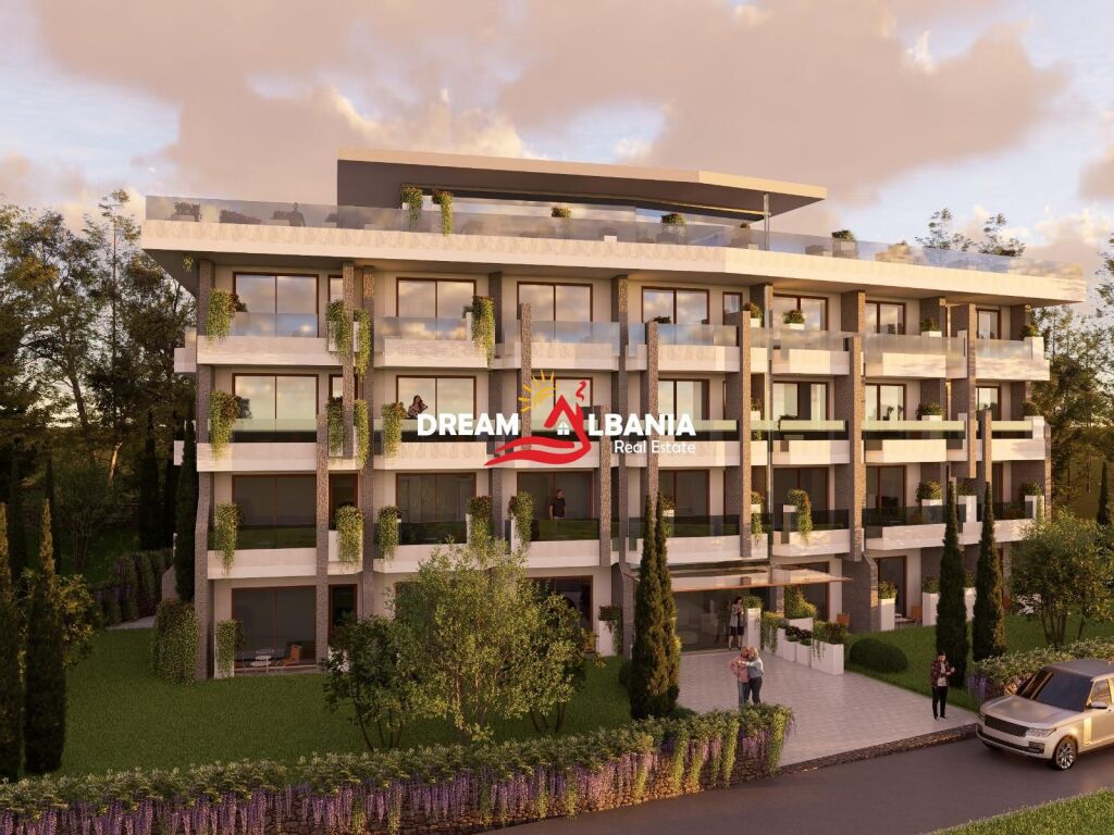 Shitet ose jepet me Qera Hotel 4 katesh në Potam, Himarë (ID 4151185)