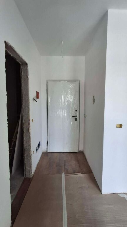 APARTAMENT NE SHITJE 1+1 TE UNIVERS CITY FAZE PERFUNDIMTARE