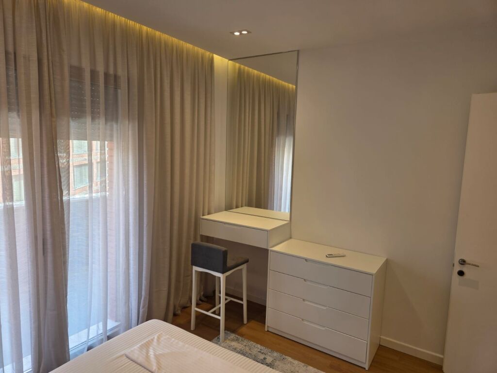 Apartament me qera te kompleksi Delijorgji Tiranë