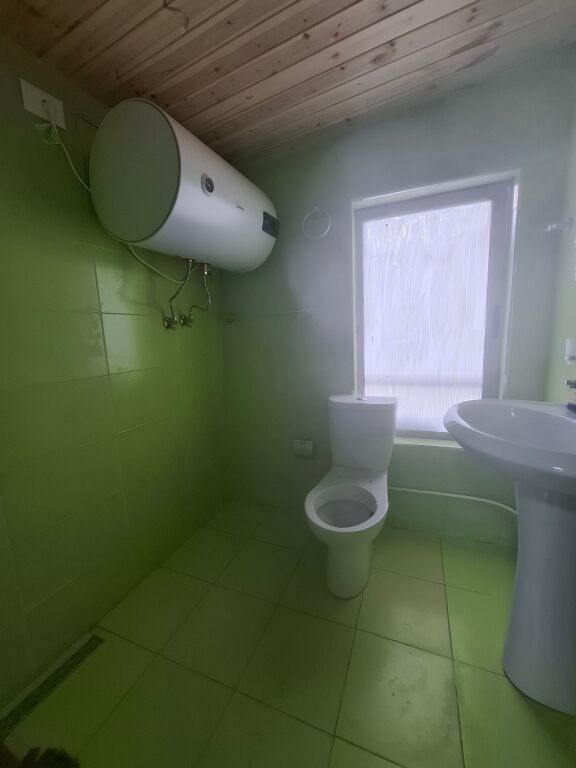 Monolocale/Casa in affitto 290Lek (mai abitato prima) - Q.Studenti, Scuola Bashkim Fino