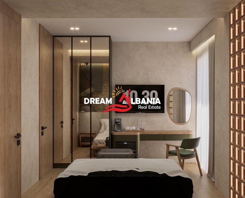 Shitet ose jepet me Qera Hotel 4 katesh në Potam, Himarë (ID 4151185)