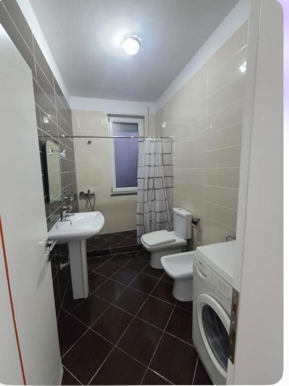 Jepet Apartament me qera