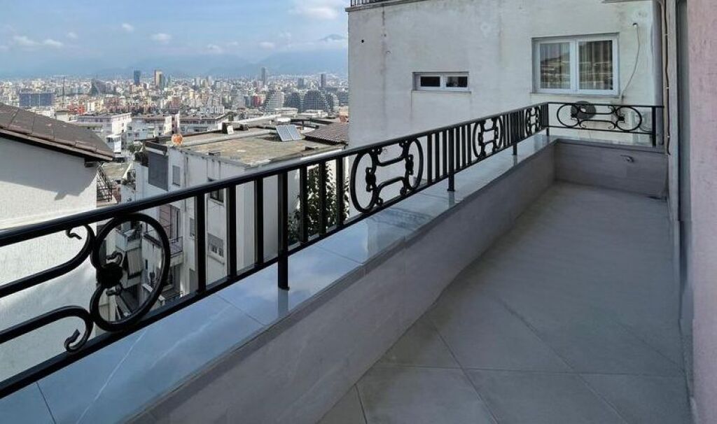 APARTMENT FOR RENT 2+1+2+PARKING SPOT AT THE BOTANICAL GARDEN! 800 € /Month