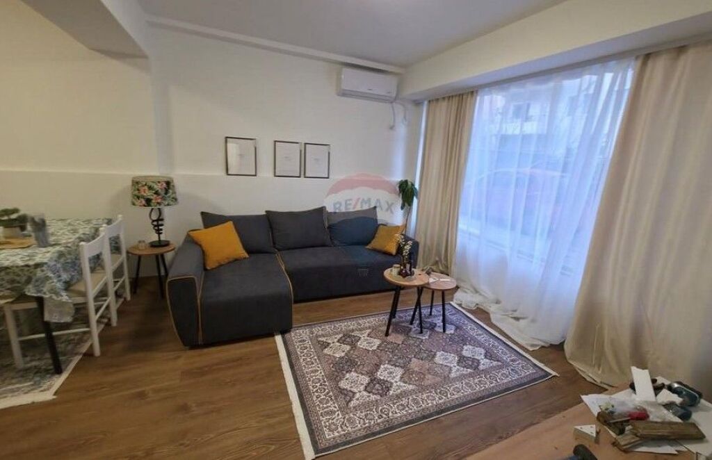 Appartamento 1+1 in Affitto Via Bill Clinton, Comune di Parigi  ID:530221059-484