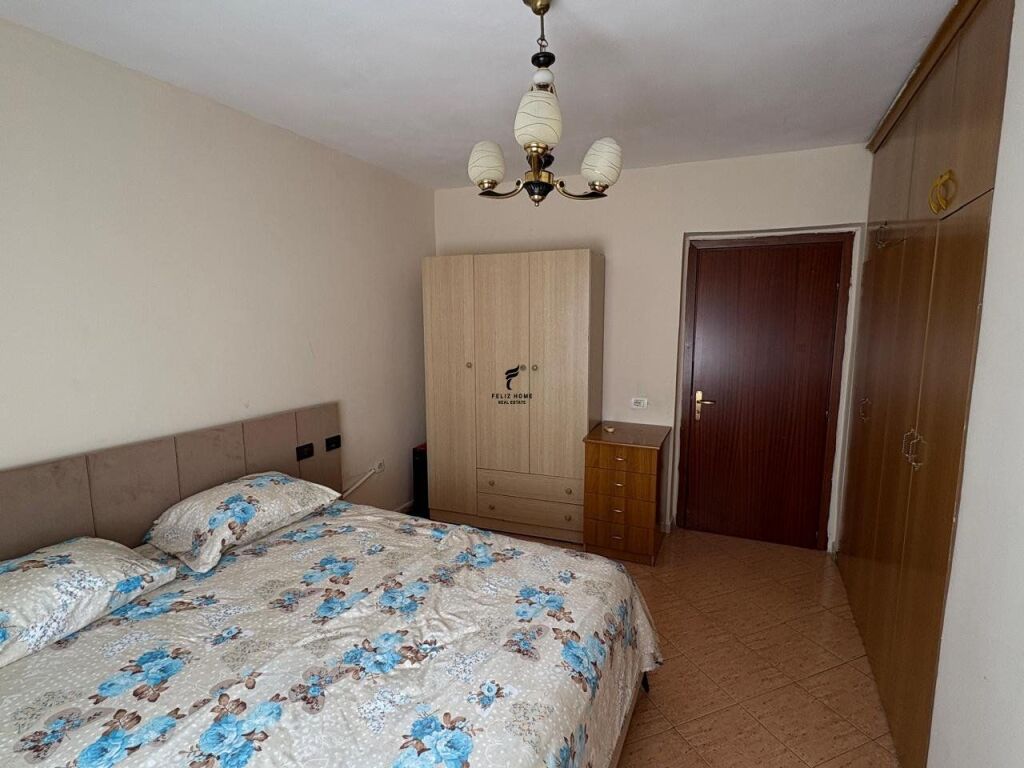 APARTAMENT ME QERA 2+1 RRUGA E ELBASANIT 55.000 LEKE FH-72375