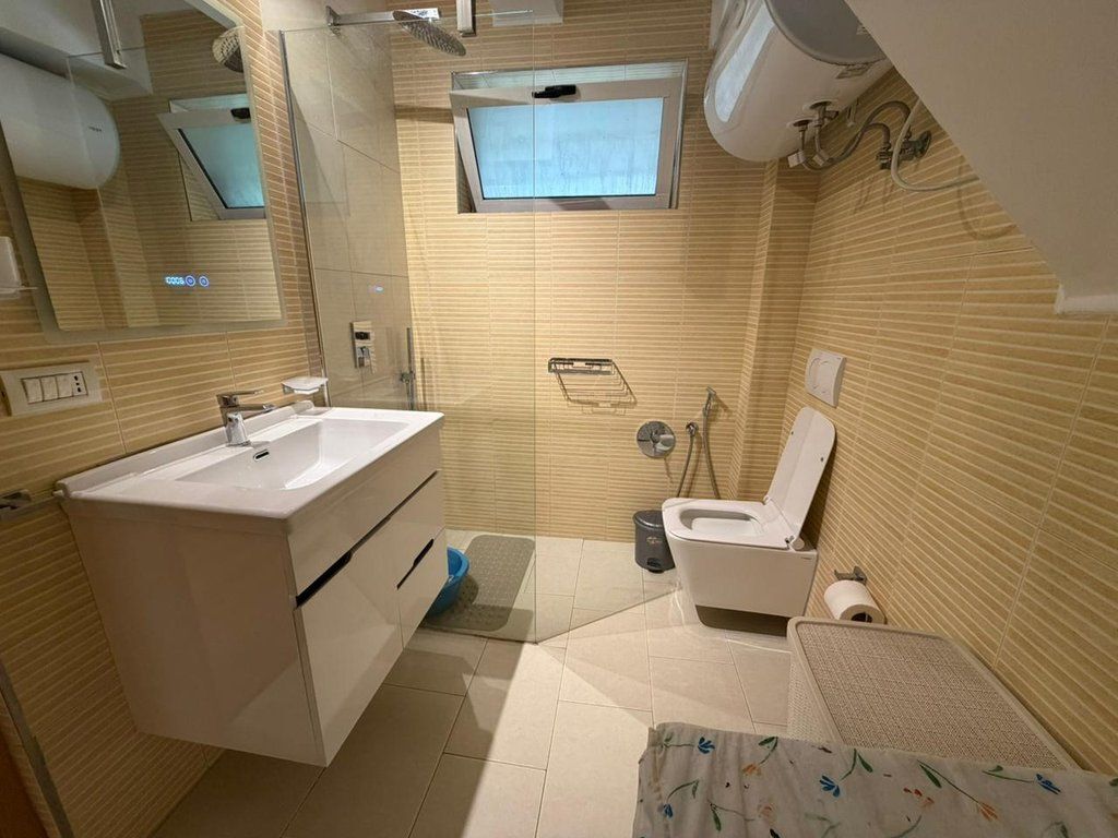 Qera, Apartament 1+1, 21Dhjetori, Tiranë.
