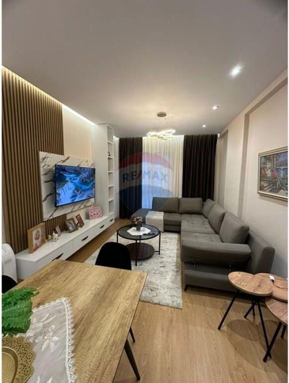 Apartament 2+1 me qira – Univers City
