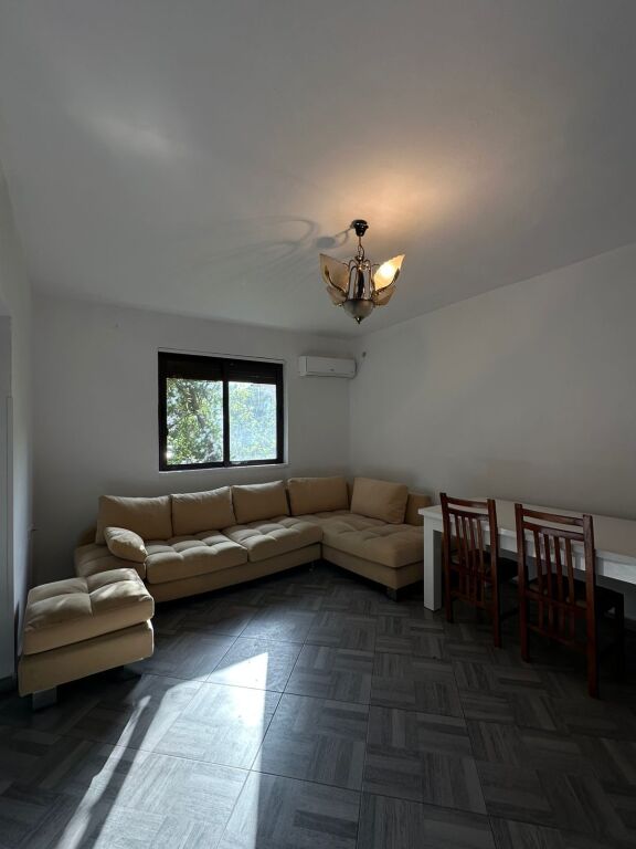 Apartament 1+1 per shitje te Irfan Tomini