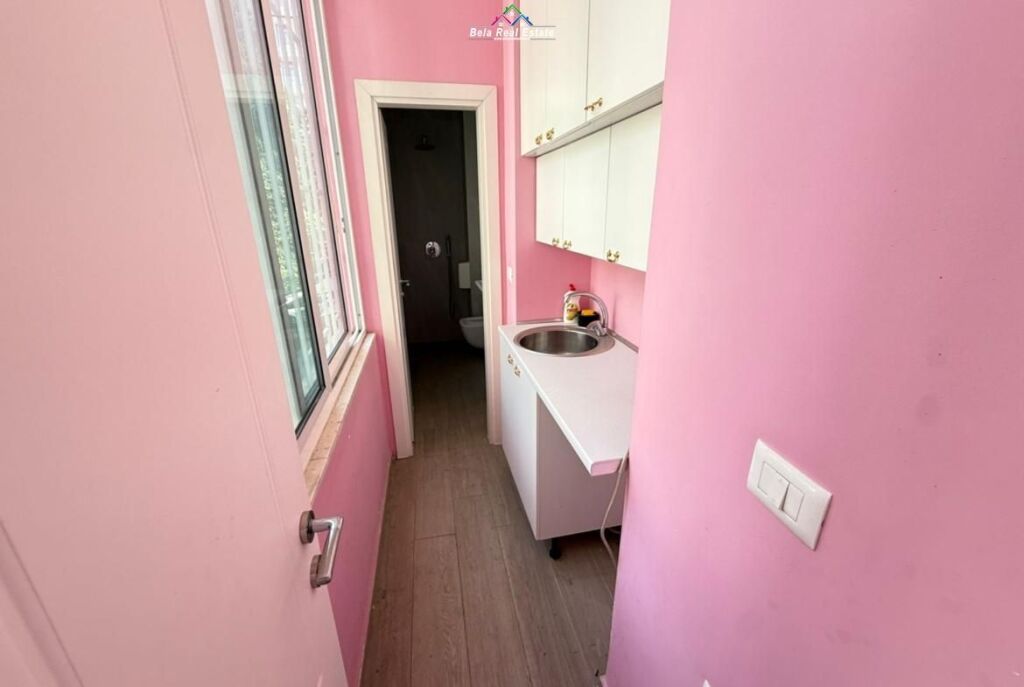 Office For Rent at Willson Square (ID BZ2937) Tirana