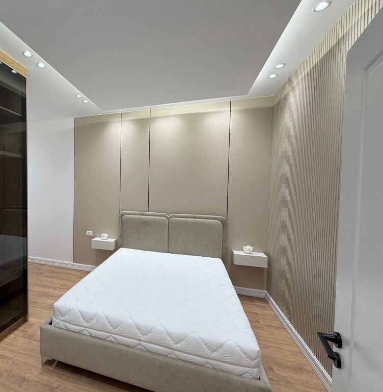 🏡 Shitet Apartament 2+1 – Golden Park