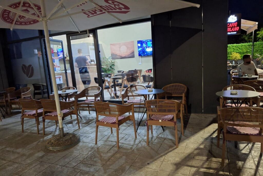 LOKAL ME QERA 50M2 DON BOSKO 90.000 LEKE FH-72347