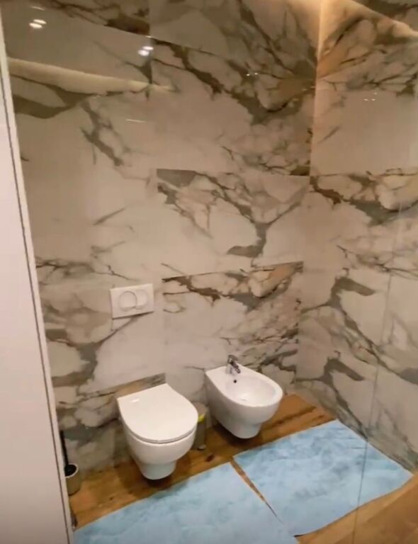 APARTMENT 2+1+2+ PARKING SPACE FOR RENT, BARRICADES STREET, TIRANA! 1,700 € /Month