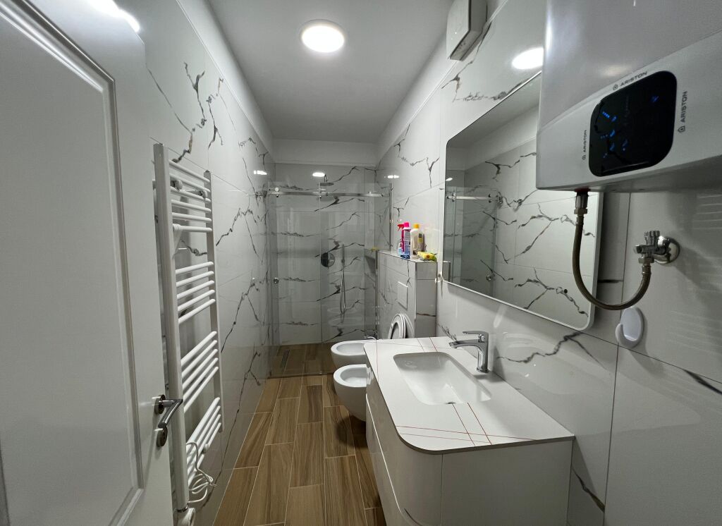 🏡 Apartament 2+1 me qira – tek Shkolla e Baletit