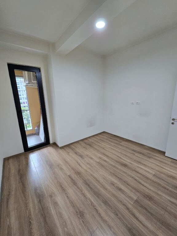 🏢 Office 2+1 for Rent – Square 21