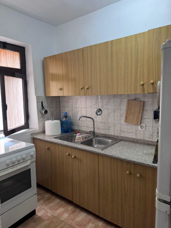 Qera | Apartament 1 + 1 | Rruga Naim Frashëri | 380 €/muaj
