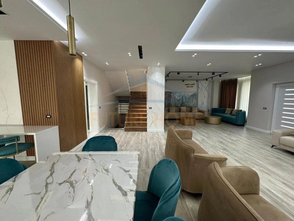 Affitto, Villa su 2 piani + Piscina + Kalçeto, Paskuqan
