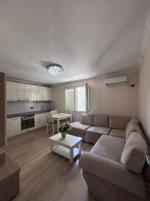 2+1 apartment for sale at Rruga e Dibres
