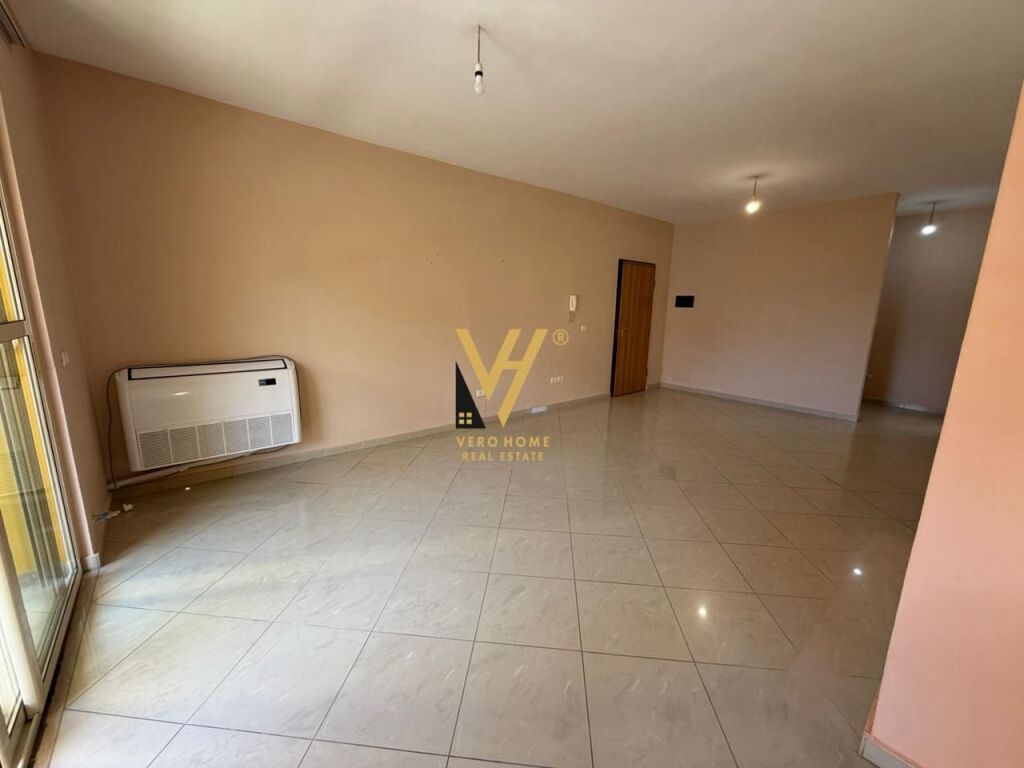 SHITET APARTAMENT 2+1+2+BLK TE KOMUNA E PARISIT 250.000 EURO