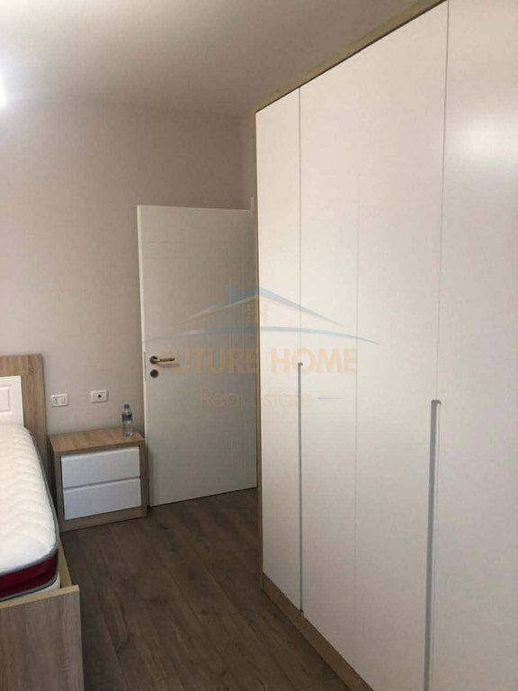 Qera, Apartament 2+1+2, Kompleksi Molla, Astir