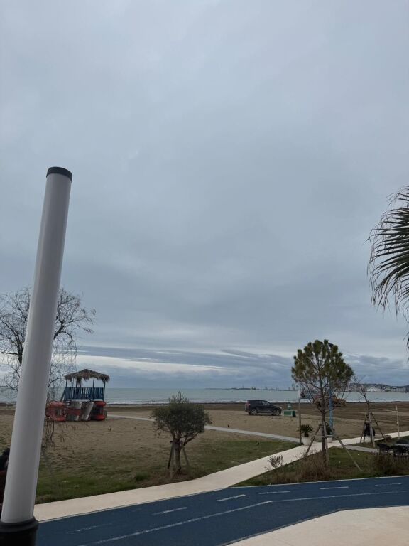 AMBIENT KOMERCIAL NE SHITJE VENDOSUR NE SHETITORE DURRES, PISTA ILIRIA!