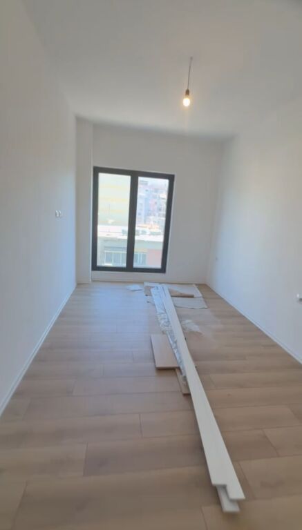 Rent | Ambjent Biznesi | Rruga e Barrikadave | 750 €/month