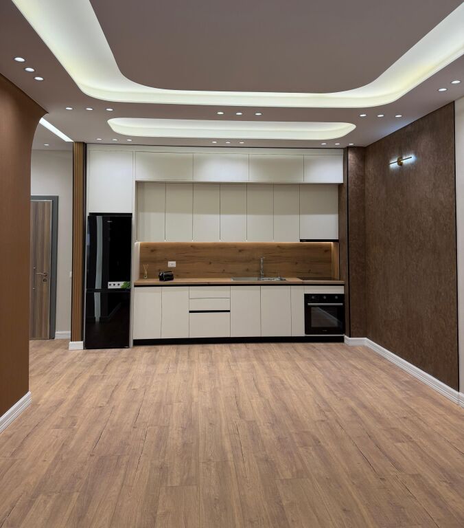🏡 Shitet Apartament 2+1 – Golden Park