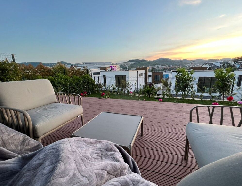🏡 3-Storey Villa for Sale – Mandarin Residence