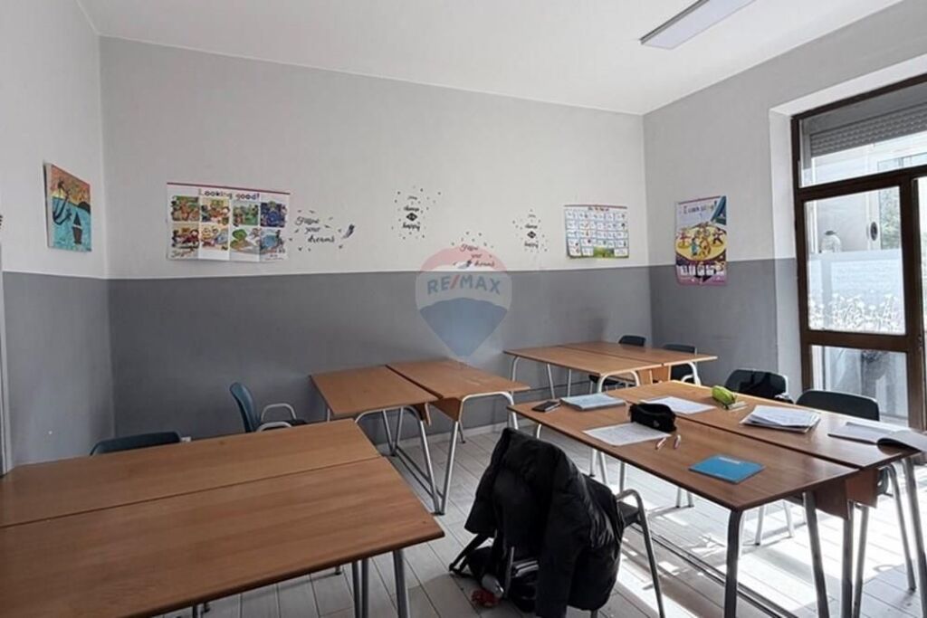 For rent 2+1 Moskat Building