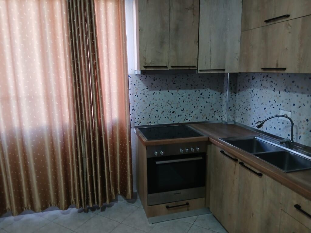 Apartament 1+1 me qera ne Sauk
