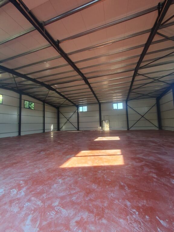 In Affitto: Capannone 460m² interni | Altezza 7m 📍Vaqarr – sulla Strada Principale (2500€/mese)
