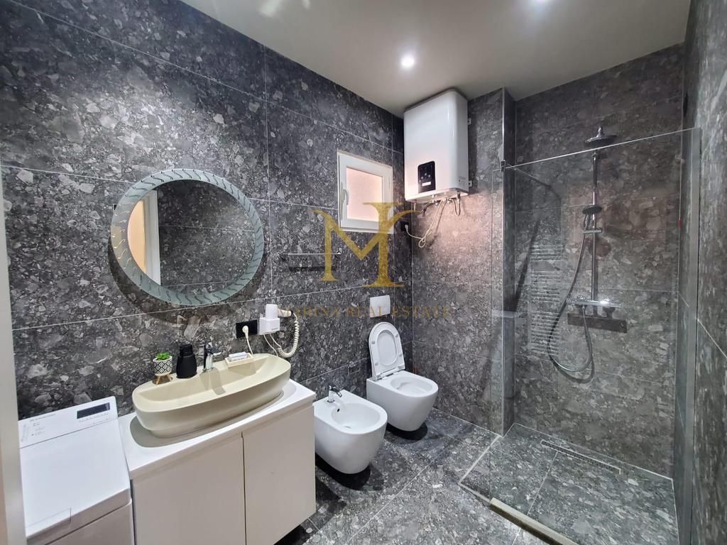 Locale Commerciale +3 Appartamenti 1+1 , Spiaggia Ferrovia 📌