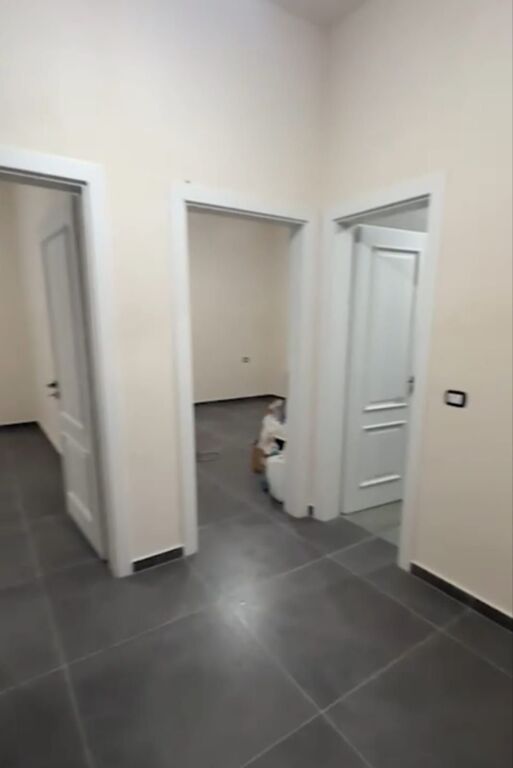 Shitje | Shtëpi private 2 + 1 | Kombinat | 142000 €