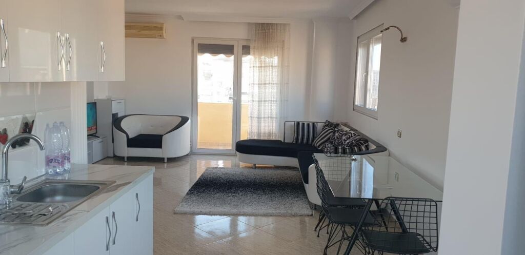 Apartament 1+1 per qera Pediatria !