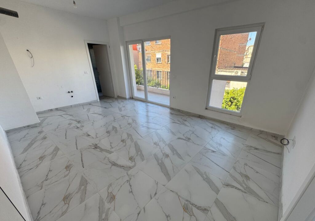 Qera | Apartament 1 + 1 | Rruga Dritan Hoxha | 500 €/muaj
