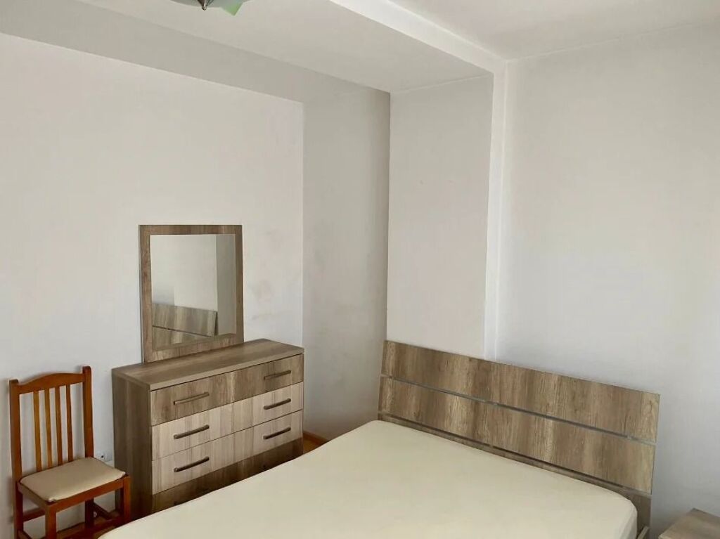 🏢Xhamllik,prane Supermarket Spar jepet me qera apartament 1+1,i mobiluar 50,000Leke