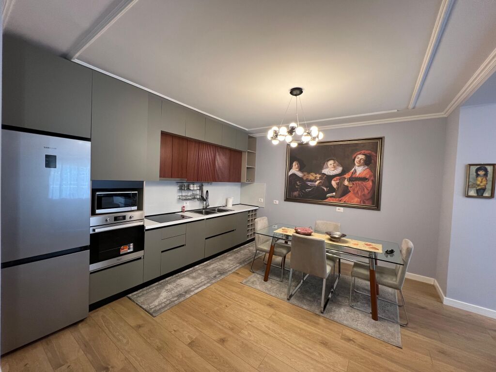 🏡 Apartament 2+1 me Qira – tek Shkolla e Baletit Rruga e Elbasanit