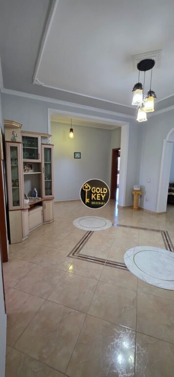 🏢✨ VILLA SU DUE PIANI IN VENDITA NELL'AREA DI SHIJAK ✨🏢