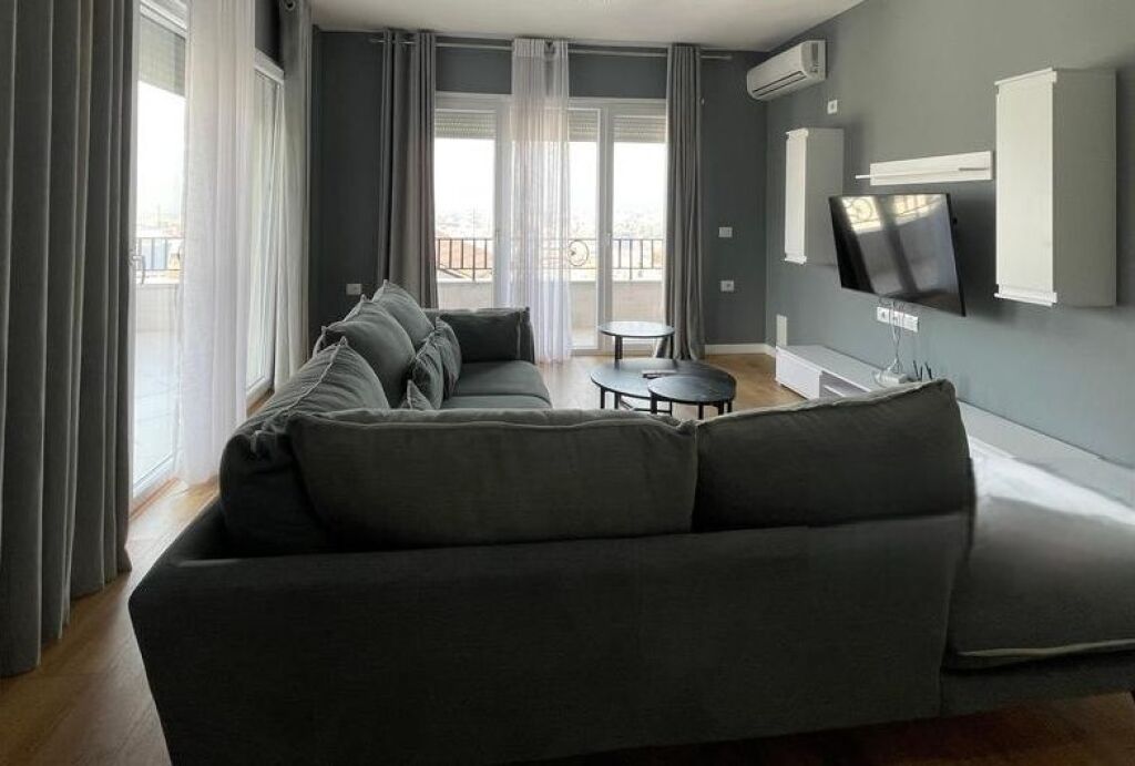 APARTMENT FOR RENT 2+1+2+PARKING SPOT AT THE BOTANICAL GARDEN! 800 € /Month