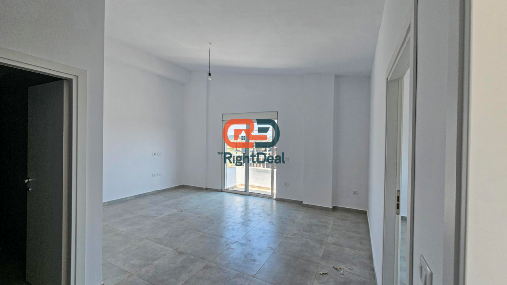 A Qerret, Vendesi in vendita Appartamento 2+1, Con Orientamento Perfetto !!!
