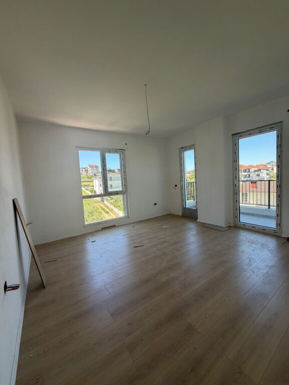 Vendesi appartamento 2+1 a Paskuqan (Ringside Residence)