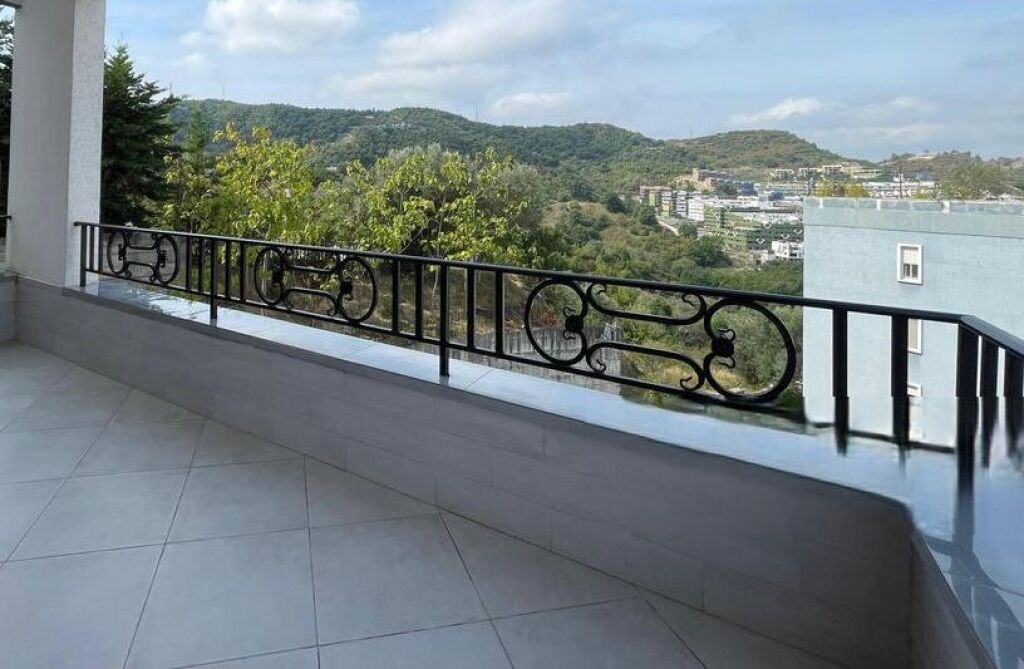 APARTMENT FOR RENT 2+1+2+PARKING SPOT AT THE BOTANICAL GARDEN! 800 € /Month