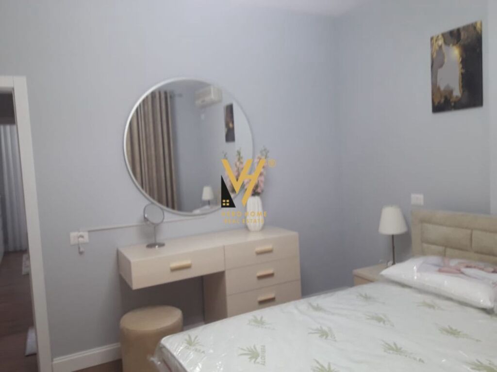 JEPET APARTAMENT 2+1+2 ME QERA TEK ISH PARKU 80.000 LEKE
