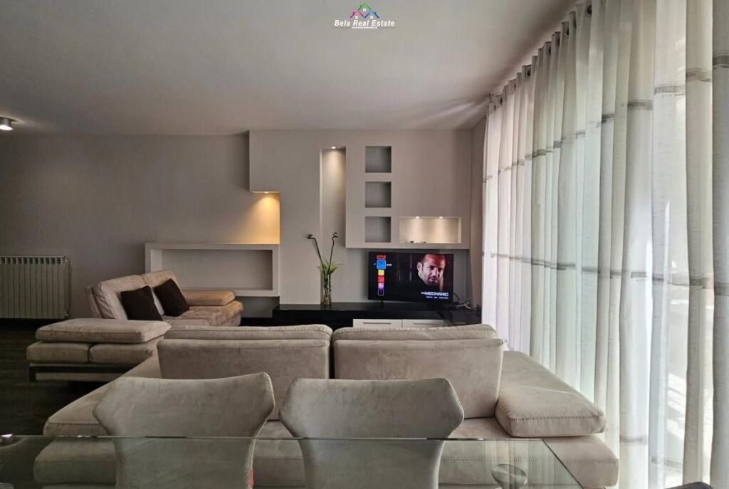 Appartamento In Affitto 2+1+posto auto Presso Komuna e Parisit (ID B2201881) Tirana