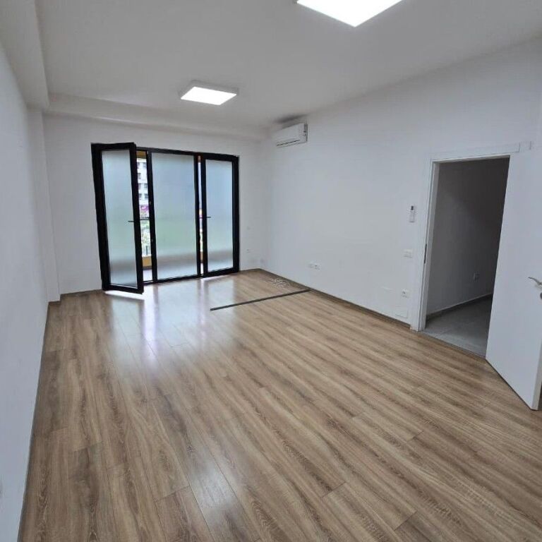 🏢✨ Office for Rent – Square 21, Tirana ✨🏢