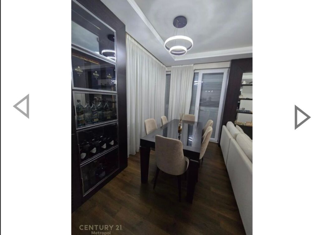 Appartamento 2+1+2 + Posto Auto in Affitto, Stadio Selman Stermasi Tirana 1.500 € /Mese