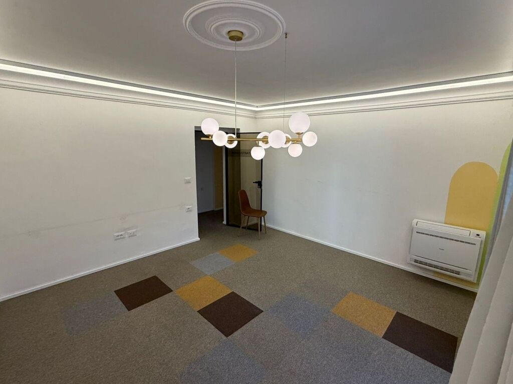 📌Office for Rent at Zogu i Zi