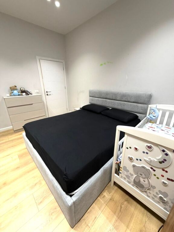 Jepet me qira 2+1 tek spitali Amerikan 2,rrg e Dibres,🏷️60.000Leke