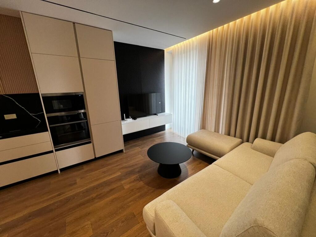 Appartamento 2+1 in affitto al Golden Tower in via Mine Peza.